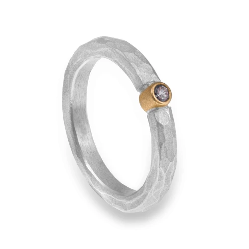 Avia N°1.1 Ring with Purple Amethyst 